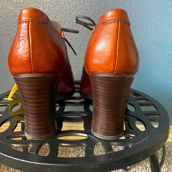 Born Women’s Brown Leather Shoes. Sz-9 - Picture 5 of 7